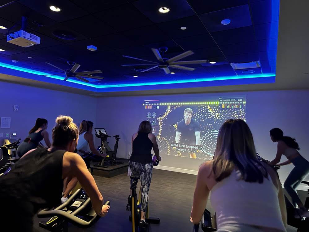 group cycle ride technogym